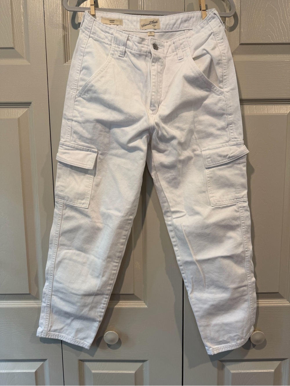 Universal Thread White High-Rise Cargo Jeans